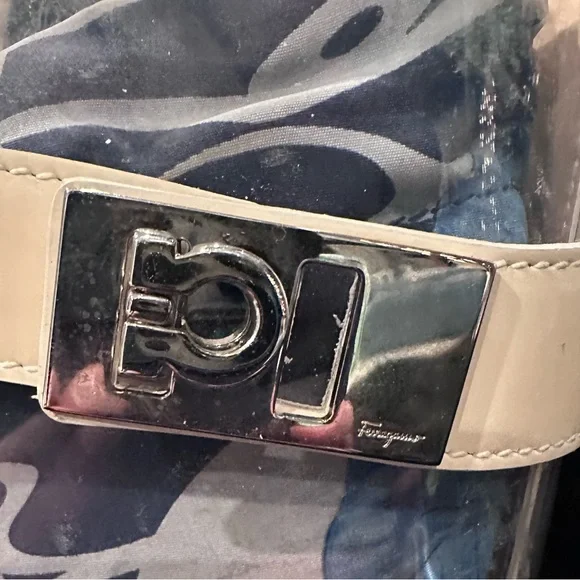 ✨ Salvatore Ferragamo Y2K Scarf Print PVC Tote | Koi + Lotus Snap-In Pouch |Rare - Picture 6 of 16